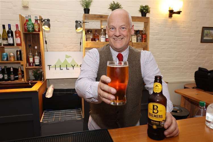 Nick Stockdale at a pop-up pub event at West Pinchbeck in 2021