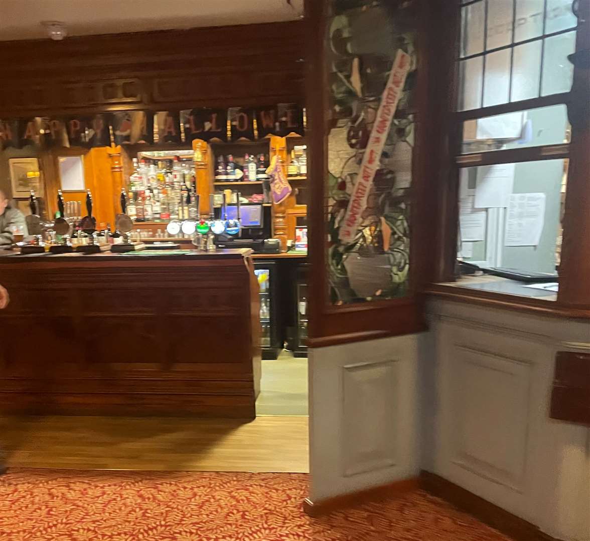 The Red Lion has a nice old traditional bar