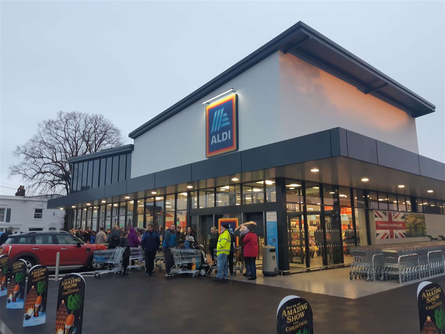 There are no dedicated hours for NHS staff at Lidl