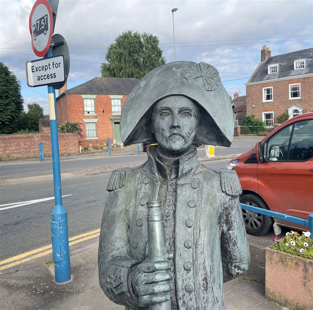 The statue of Matthew Flinders in Donington