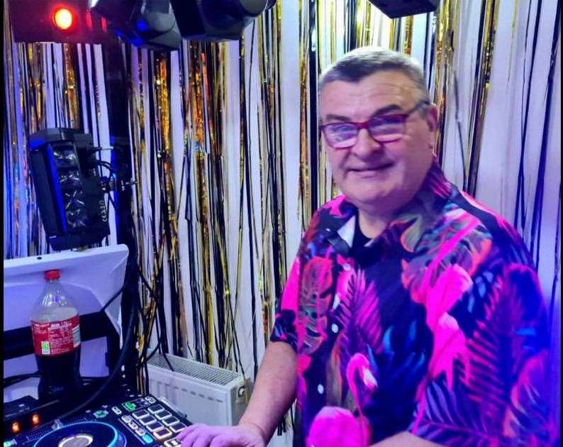 Paul in PJ the DJ mode