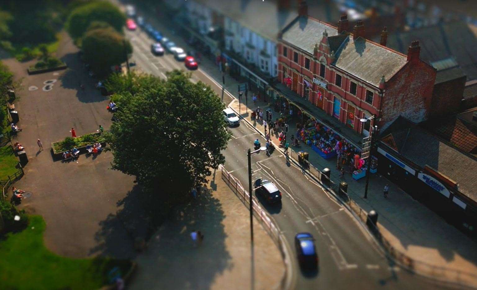 Shoppers at the seaside resort. Image: Rich Beach
