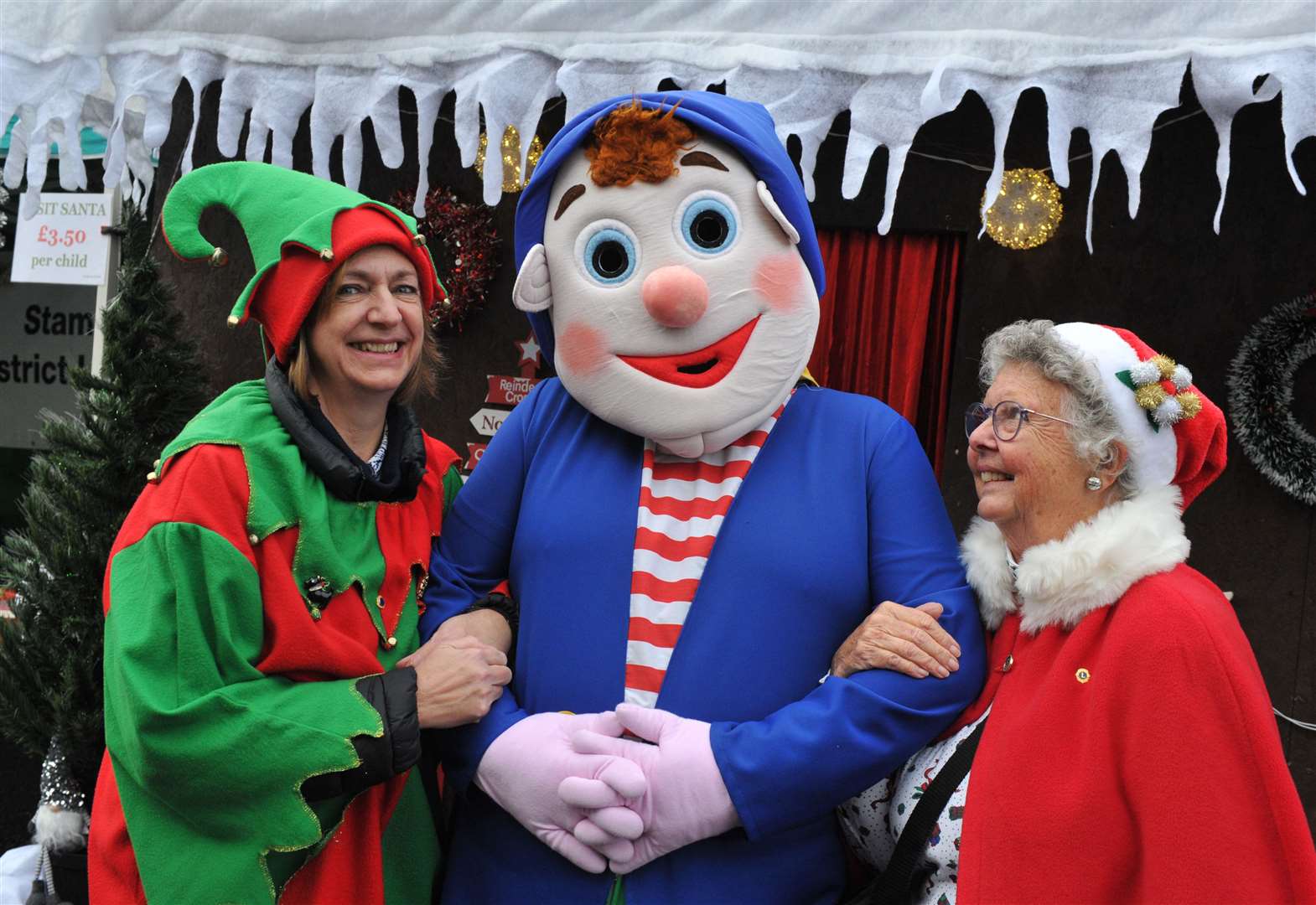 Stamford Christmas market attracts visitors from far and wide