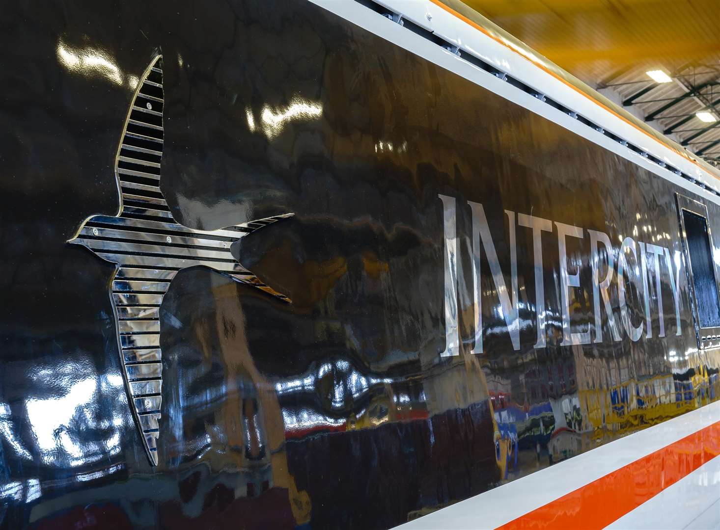 London North Eastern Railway (LNER) unveils special livery Class 91 No. 91119 ‘InterCity Swallow’ livery with its new paintwork and swallow crest. Credit: LNER (60555202)