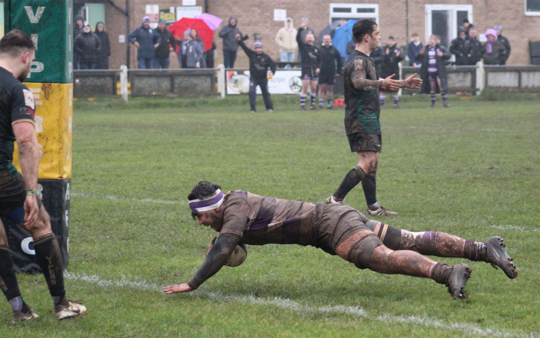 Stamford defeated Vipers in a table-topping tussle. Photo: Darren Dolby
