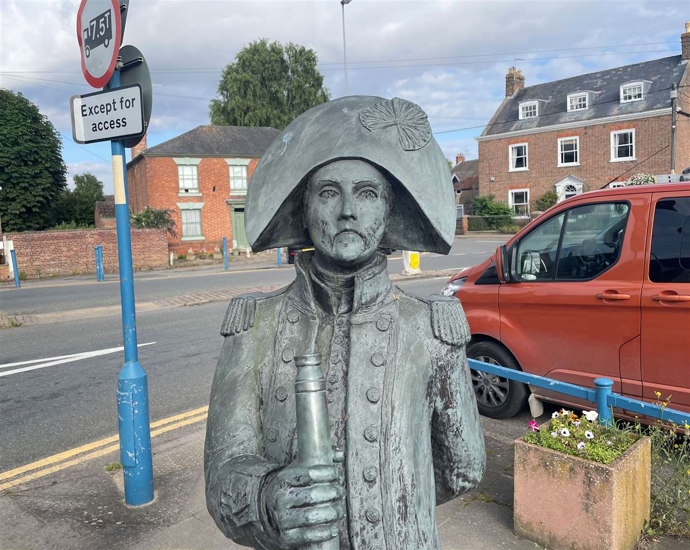 The statue of Matthew Flinders in Donington
