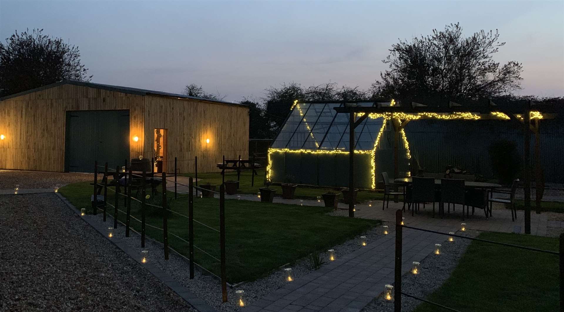 The Wobbly Barn. (9084617)