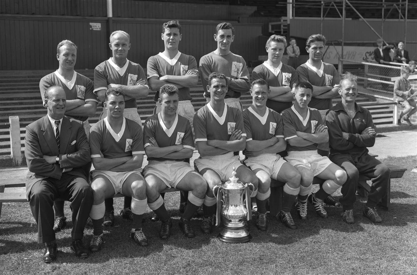 Jeff, back row, left, was part of the last Nottingham Forest side to win the FA Cup, in 1959. From left, back - Jeff Whitefoot, Bill Whare, Bobby McKinlay, Chick Thomson, Roy Dwight and Joe MacDonald; front - Billy Walker (manager), Tommy Wilson, John Quigley, Jack Burkitt, Billy Gray, Stewart Imlach and Tommy Graham (Trainer). Photo: PA