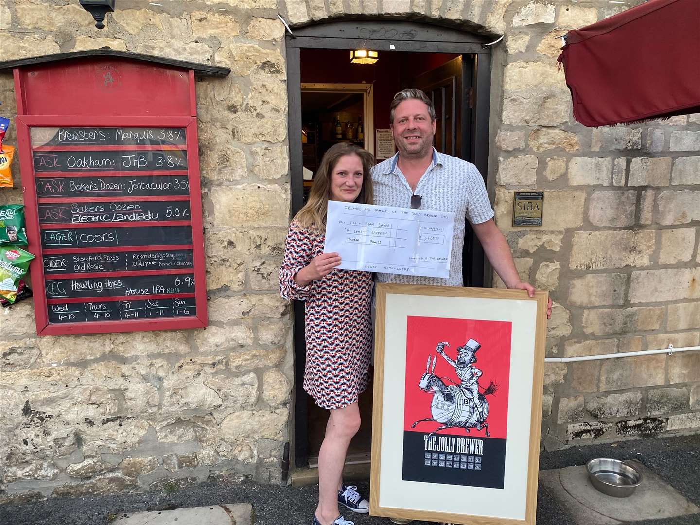 Regulars has a whip-round for Jill and Dean Baker, who also received a specially made artwork