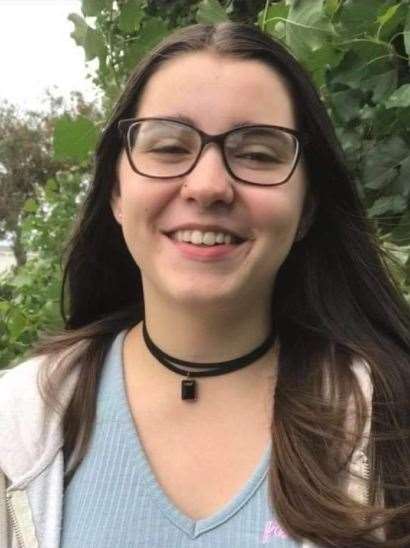 Bernadette Walker (51099311)