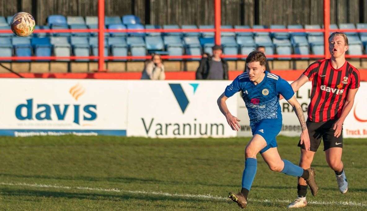 Action from Harrowby's victory at Shirebrook on Saturday. Photo: Steve Nesbitt @lincssnapper