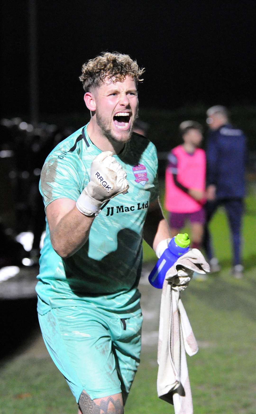 Goalkeeper Dan Swan. Photo: Chris Lowndes