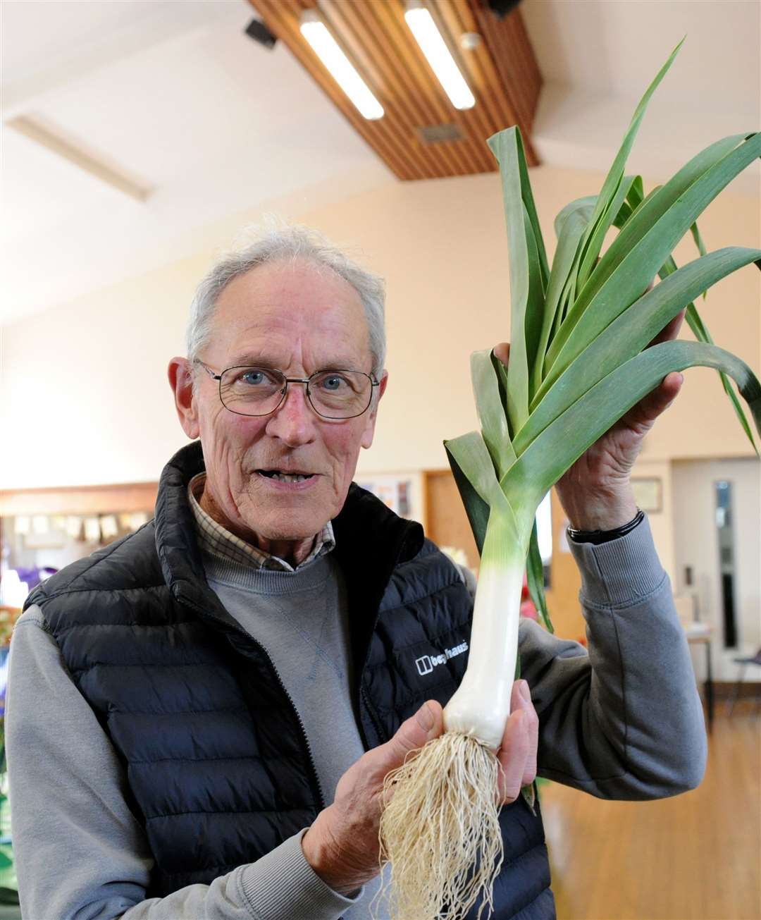 Bob Back shows off one of his leeks