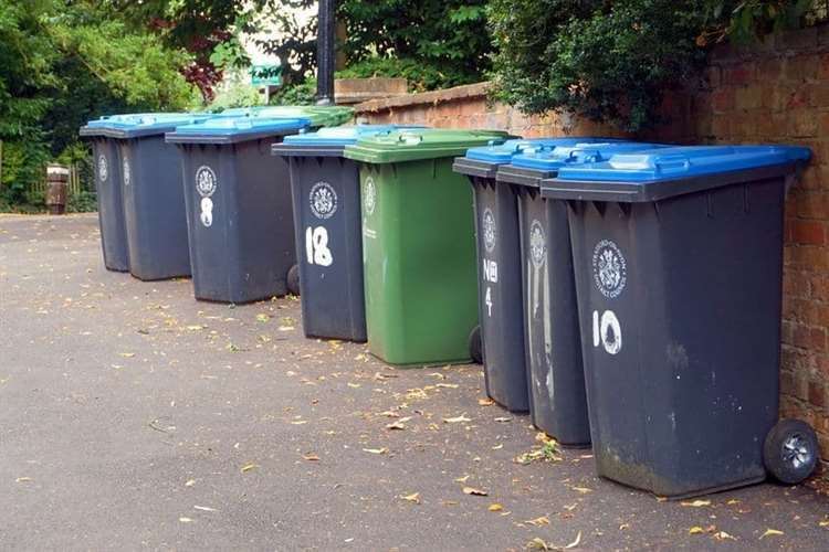 Are wheelie bins heading to South Holland? The public will decide