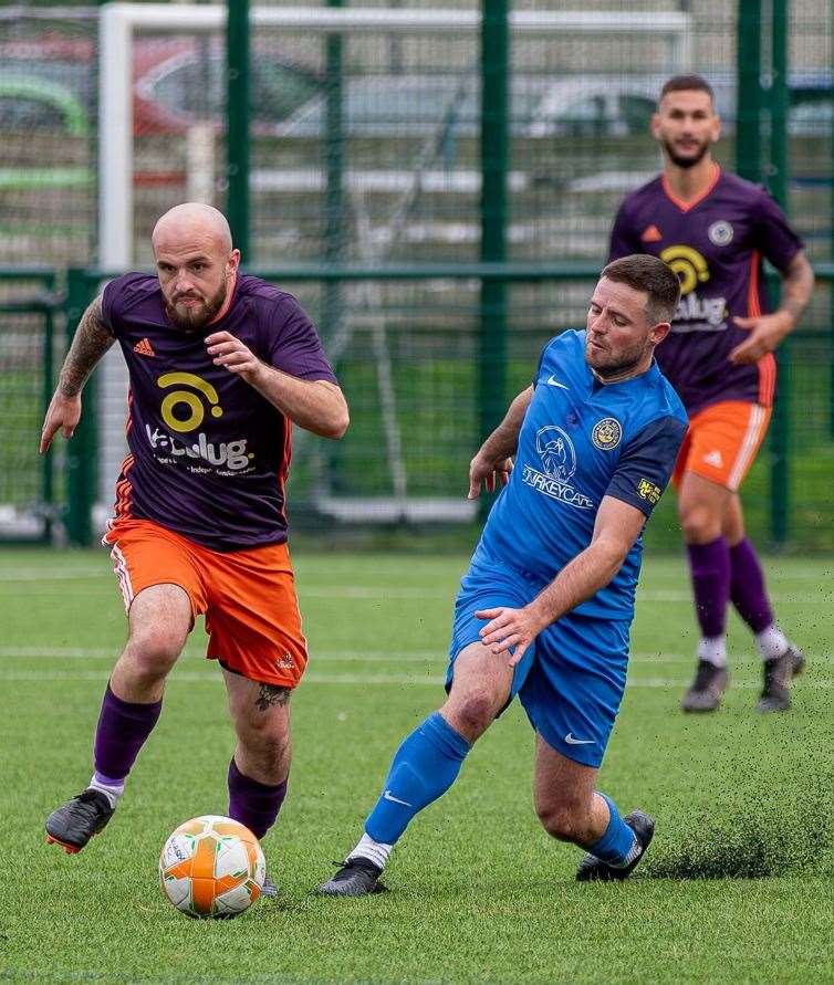 Action from Harrowby United's victory at Kirby Muxloe on Saturday. Photo: Steve Nesbitt @lincssnapper