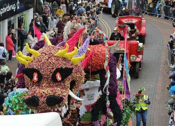 Spalding Flower Parade attracts thousands of visitors to the town