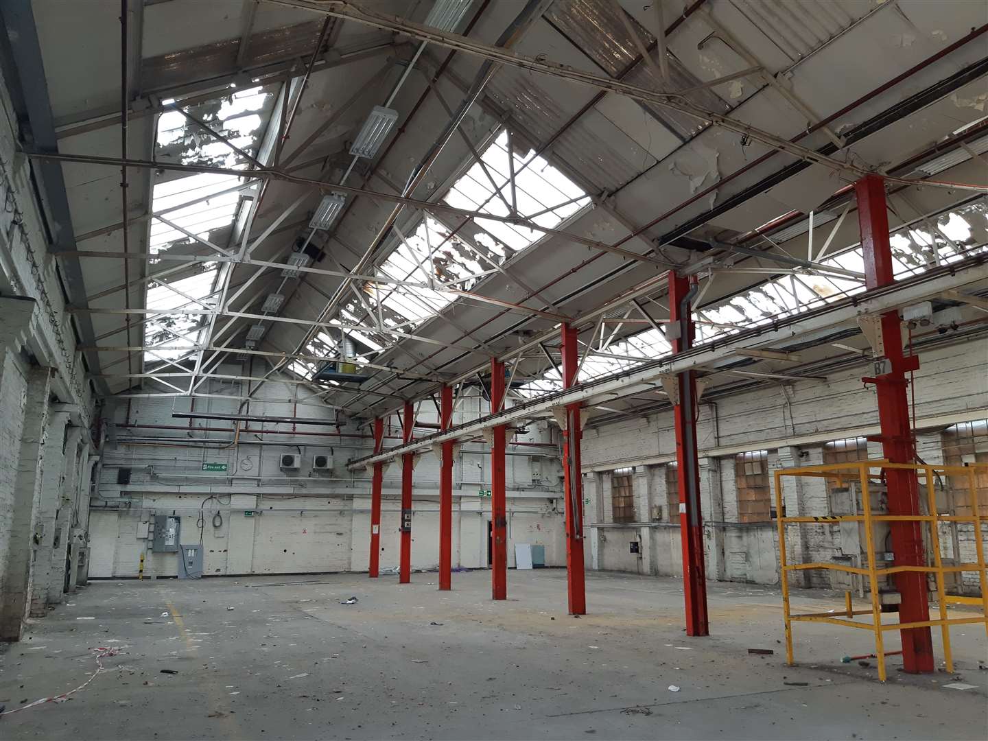 Inside the 1904 building, which is likely to be converted for commercial use (57924081)