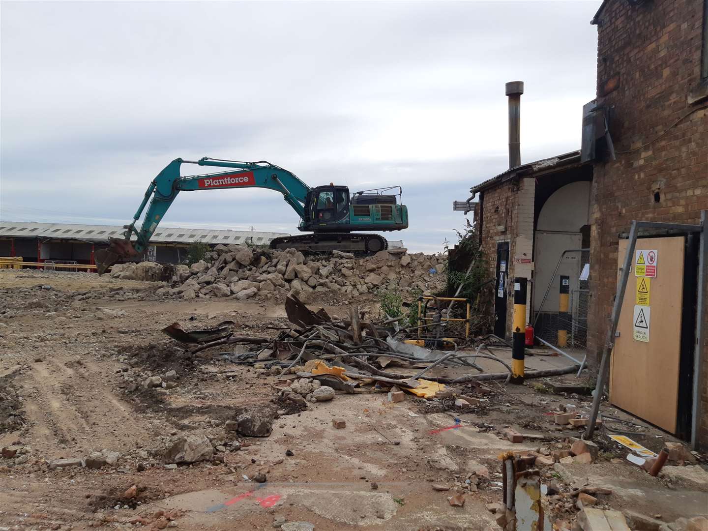 Work on the site takes place from 8am to 5.30pm each day (57924091)