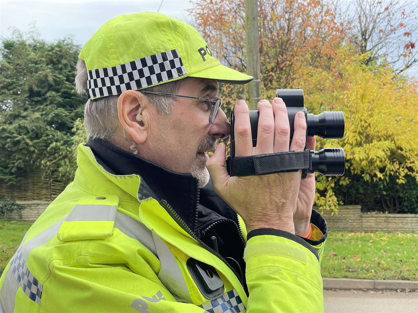 PC Pete Icke demonstrates the speed gun