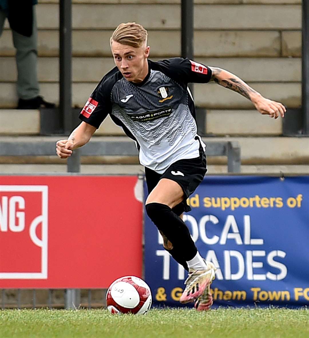 Harry Olivant was replaced in the first half.