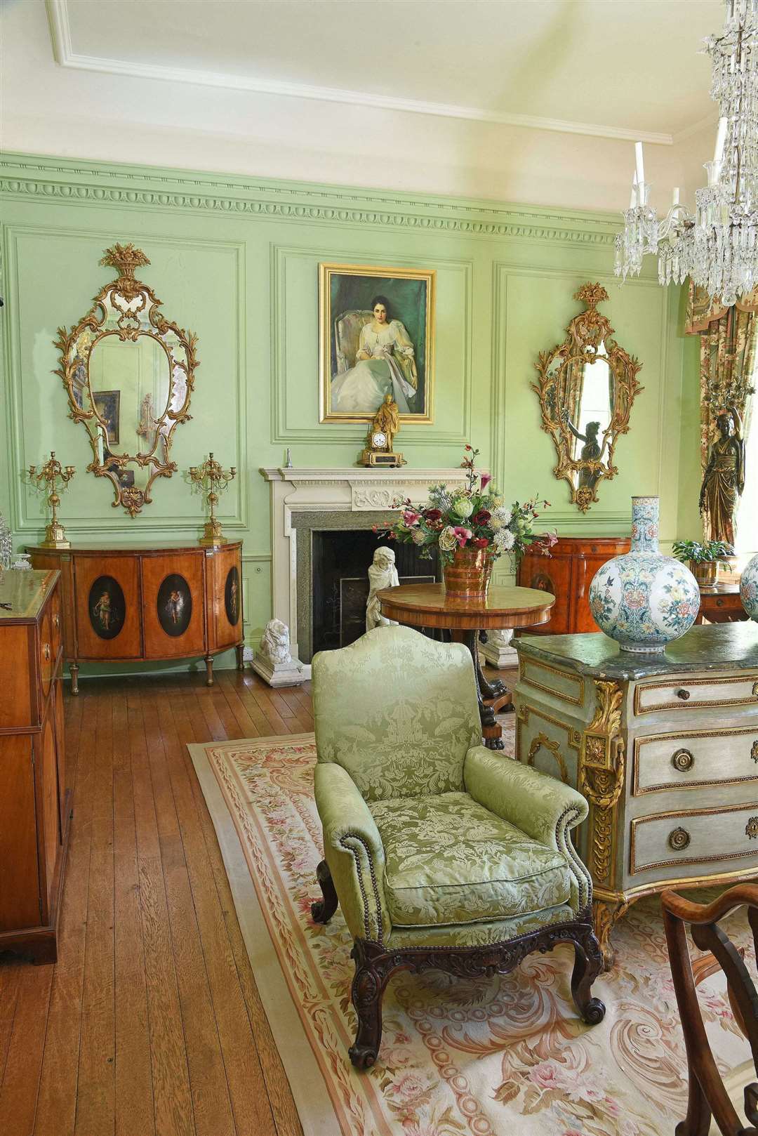 Interior view of Barnwell Manor, Northamptonshire. (58822243)