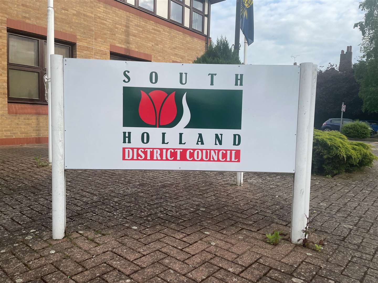 The debt in South Holland works out at £706 per person