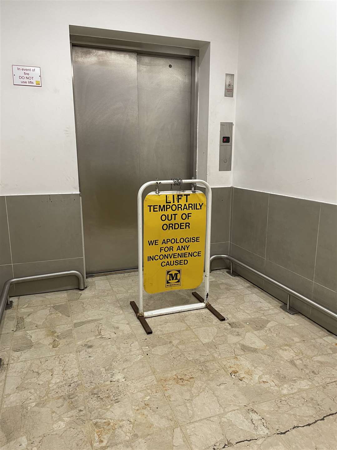 The out of order sign seen at the lift in the Isaac Newton Shopping Centre (58139505)