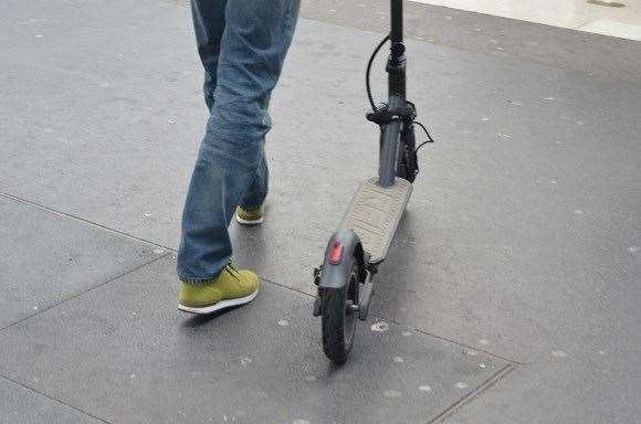 There is a warning about people selling e-scooters that are never delivered