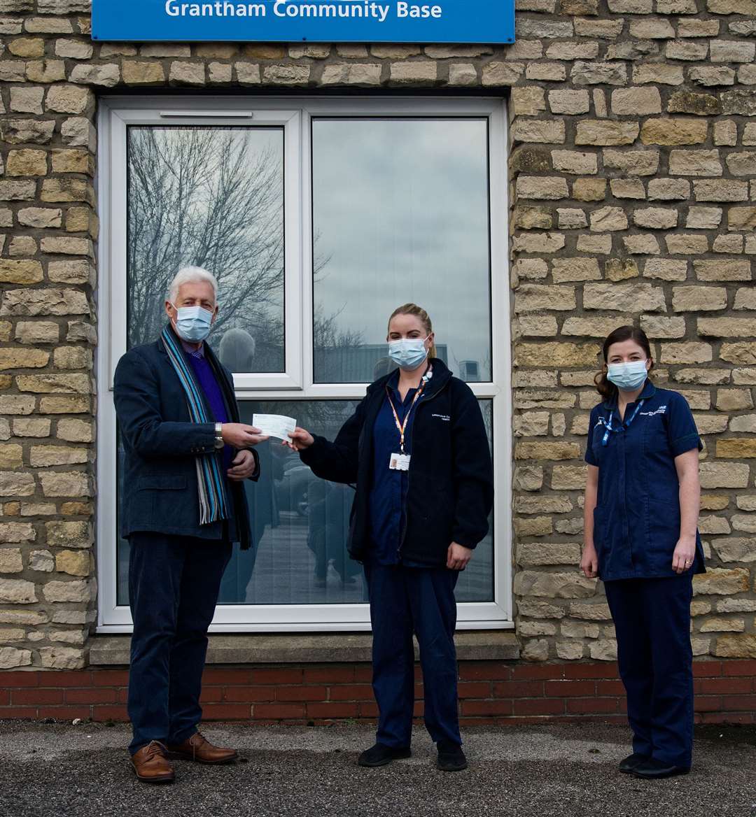Freemasons' donation to NHS community services in Grantham. (53991494)