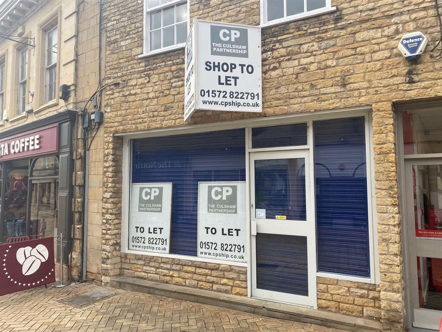 The former Carphone Warehouse shop in Stamford remains empty