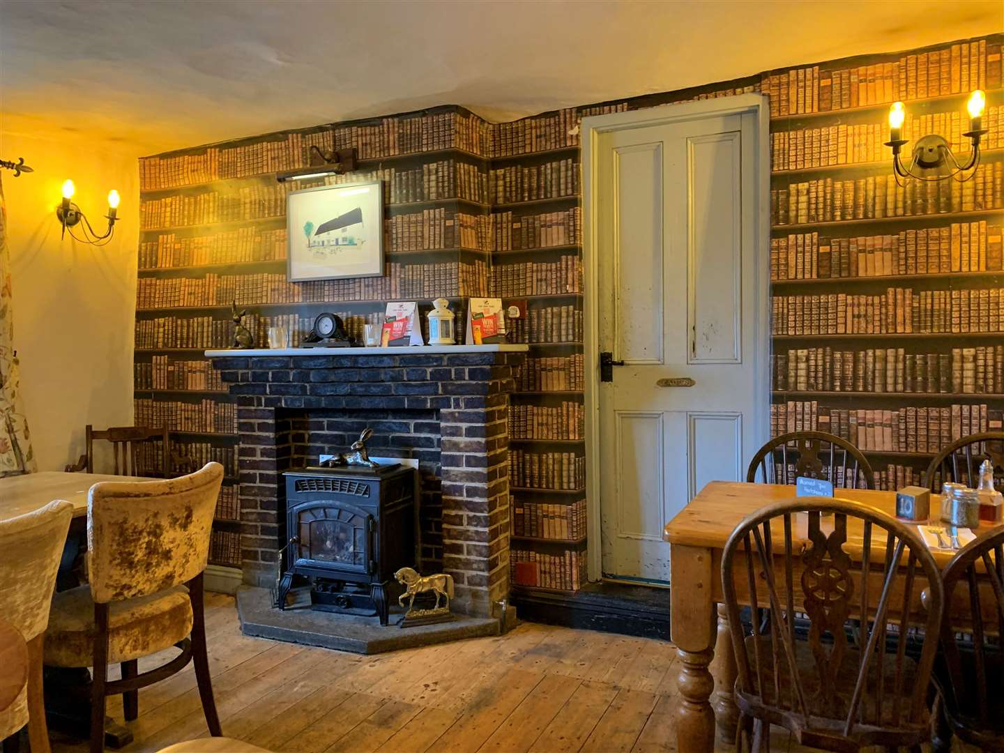 The nicely decorated surroundings at the Sun Inn.