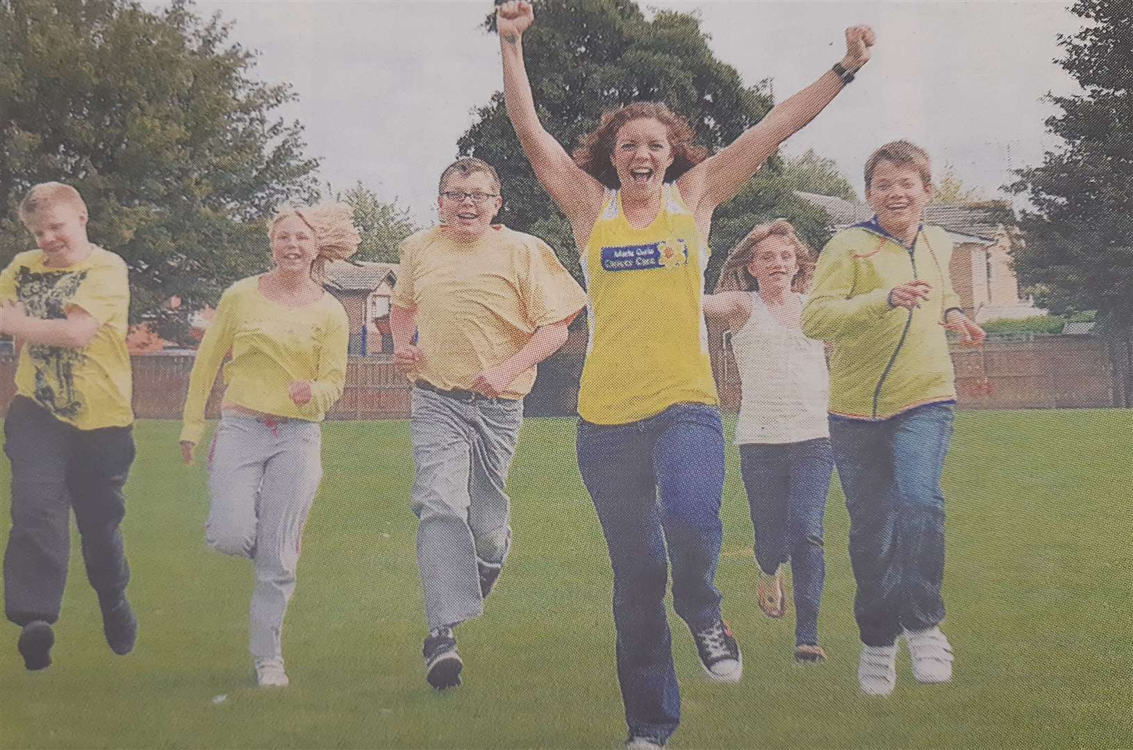 Sarah O'Brien and pupils in 2009. (17417362)