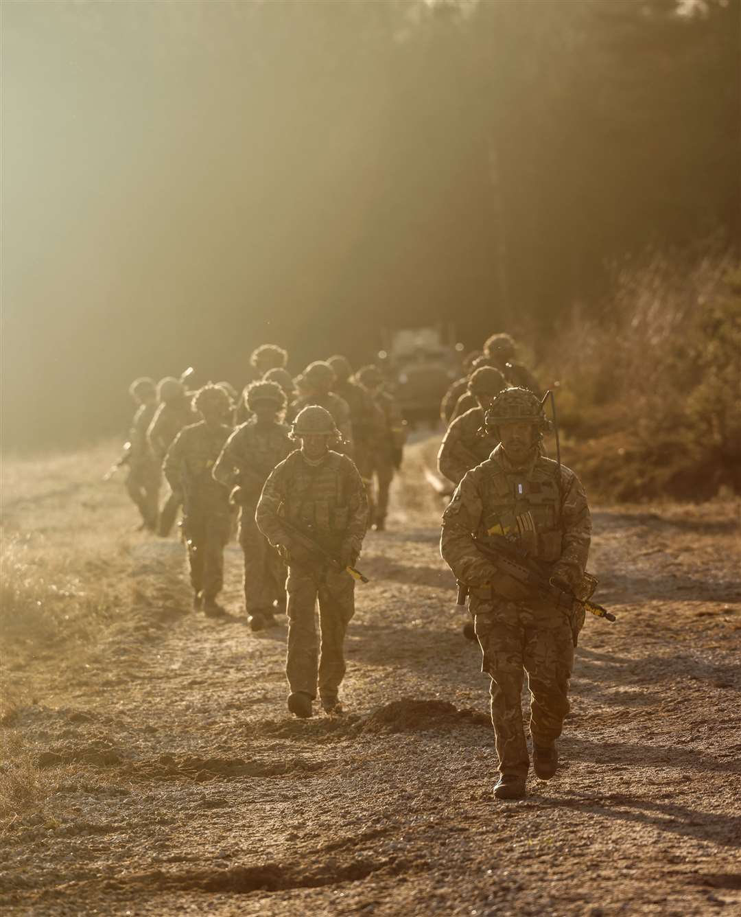 Troops from the 2nd Battalion The Royal Anglian Regiment move into position