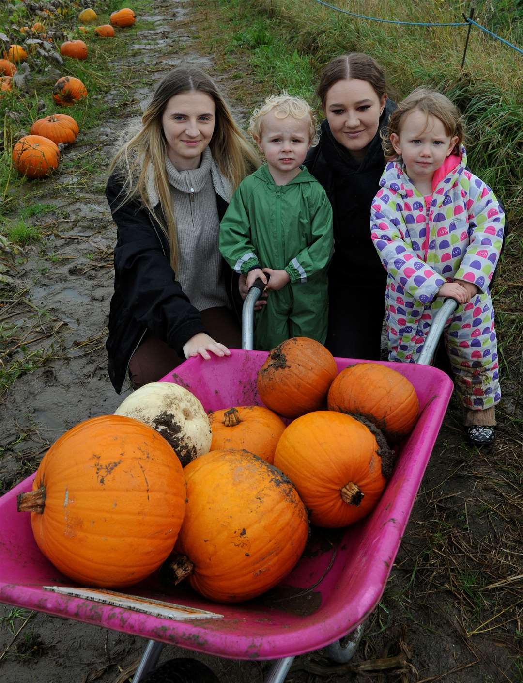 Tasha Laws, Abbie Norman with Finley Williams ,2, and Skyla Norman 2