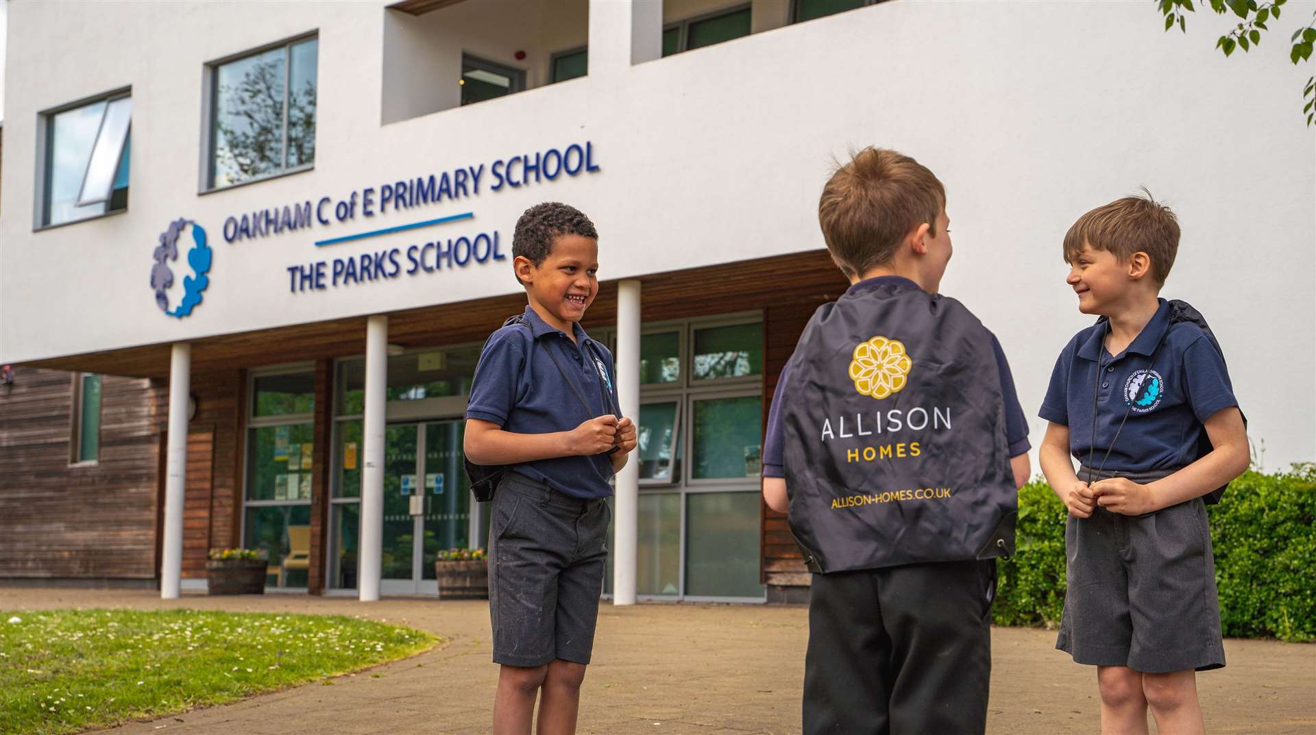 Oakham Primary School pupils try out their new drawstring bags