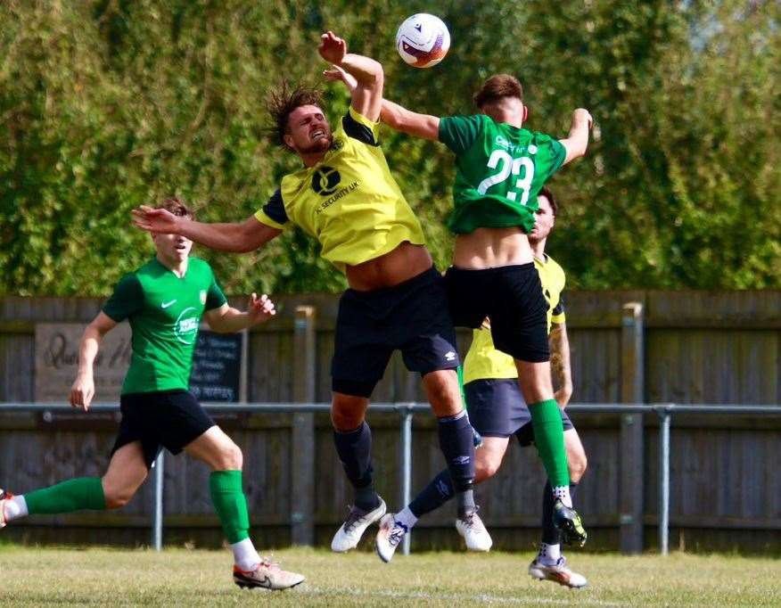 Luke Hunnings goes up for a header. Photo: Jason Richardson