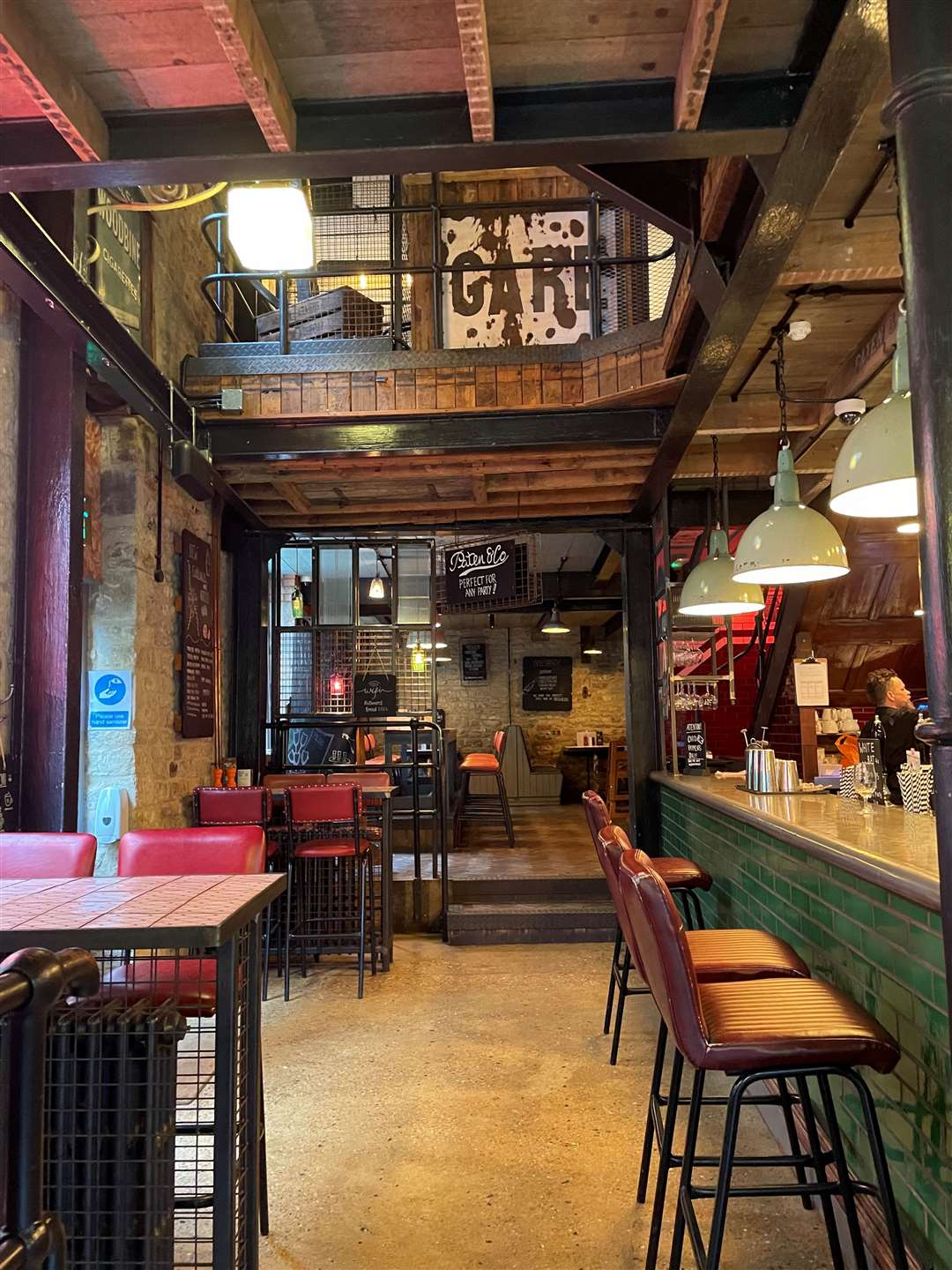 It didn't take long for Paten & Co to start filling up