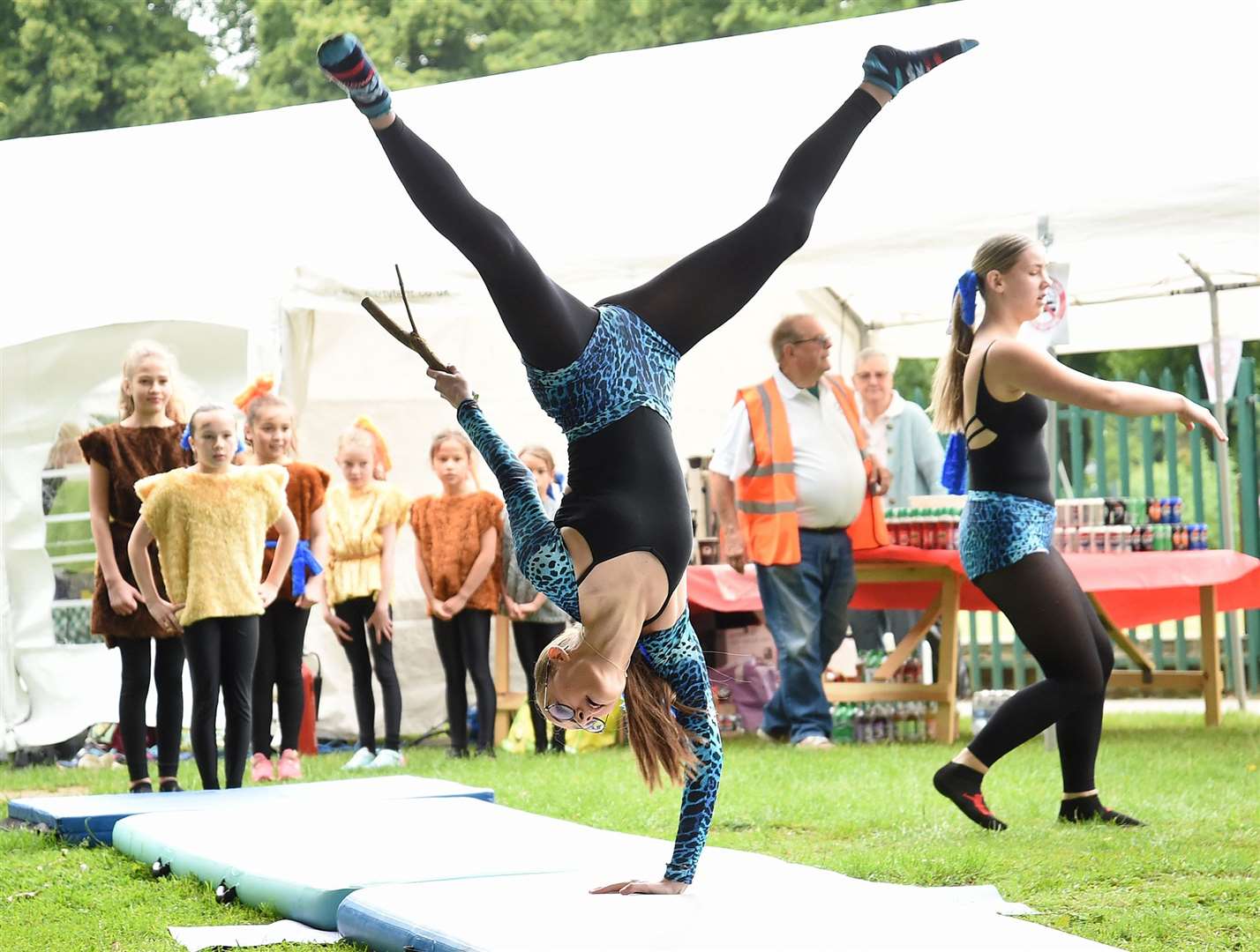 Some great moves from the Grantham School of Dance!