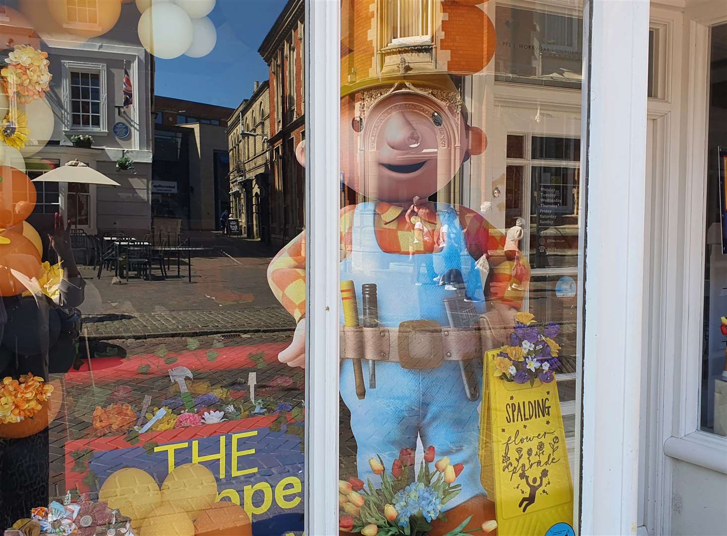 The Shoppe used Bob the Builder as their window display