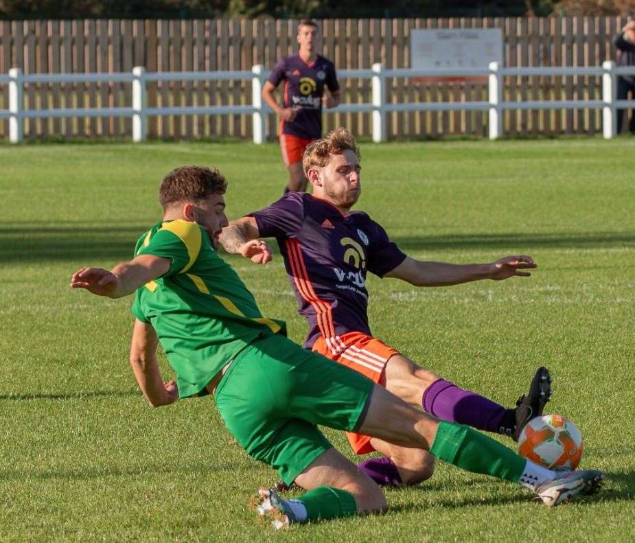 Action from Harrowby's defeat at Holwell on Saturday. Photo: Steve Nesbitt @lincssnapper