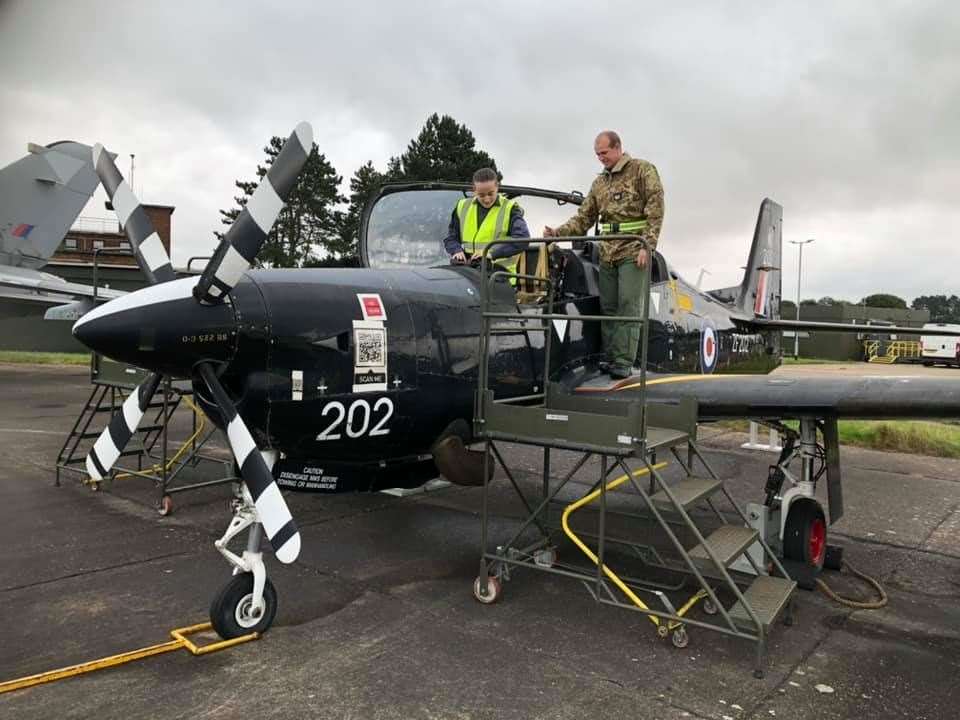 Cadet Sergeant Congreve being shown around a tucano training aircraft (51313659)