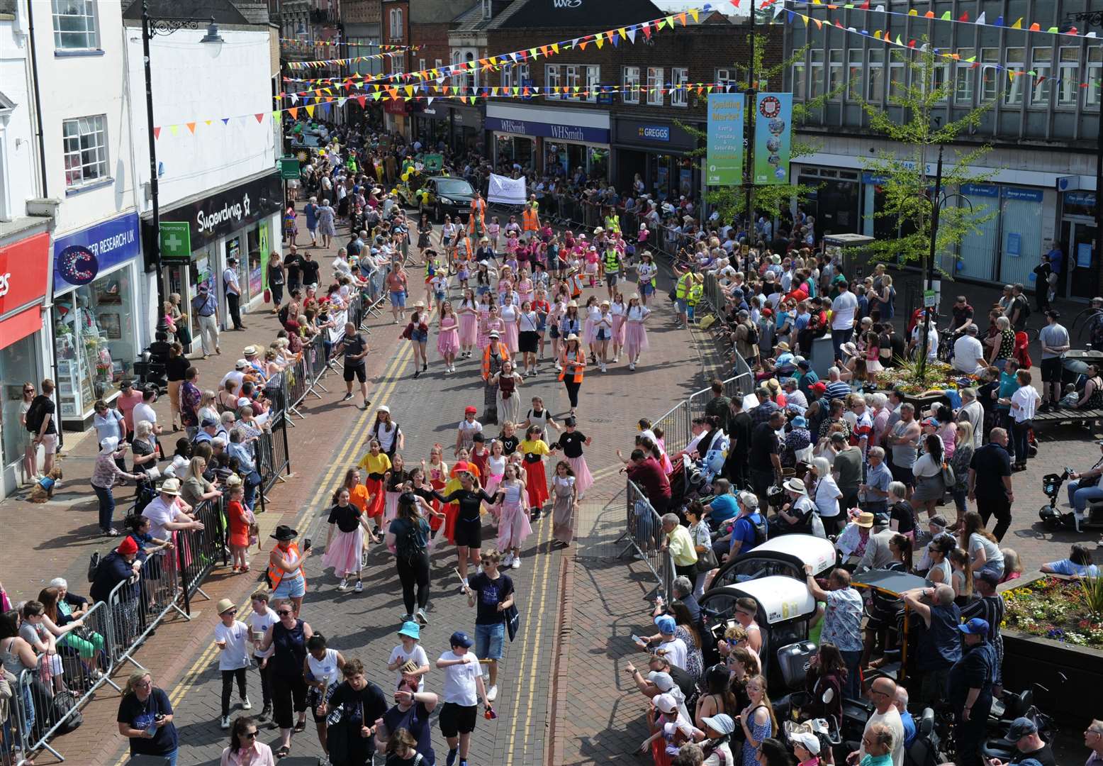 Youngsters from Diamondz Dance make their way through Hall Place in Spalding PHOTO: CHRIS LOWNDES