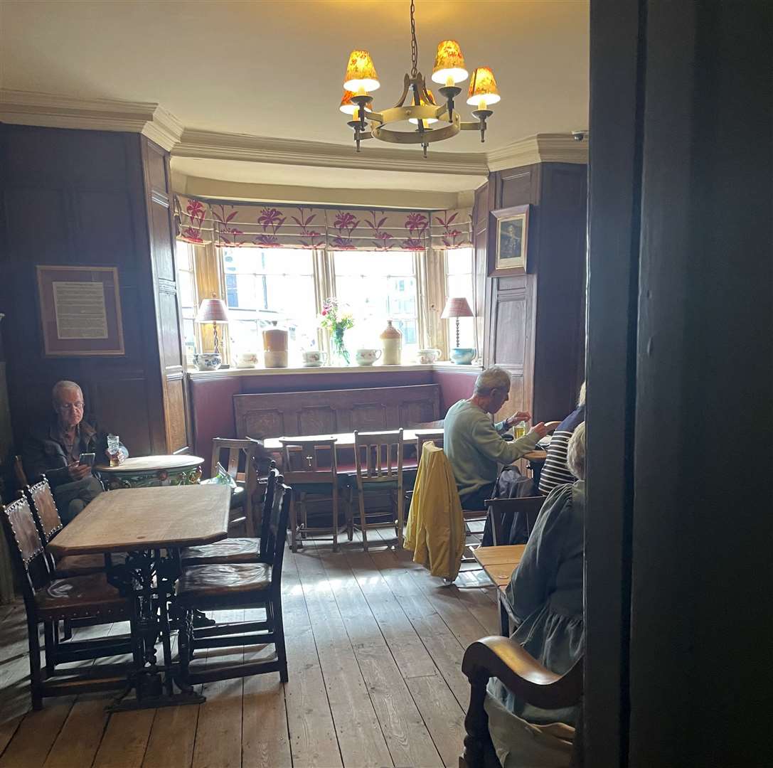 No two rooms are the same in this Stamford pub