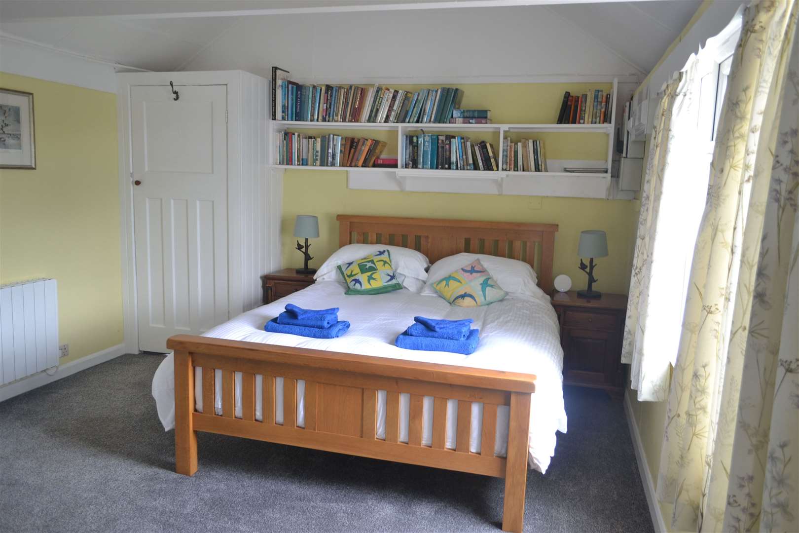 One of the ground floor bedrooms Sir Peter Scott Lighthouse, Sutton Bridge, Lincolnshire. Copyright Kate Chapman (103)