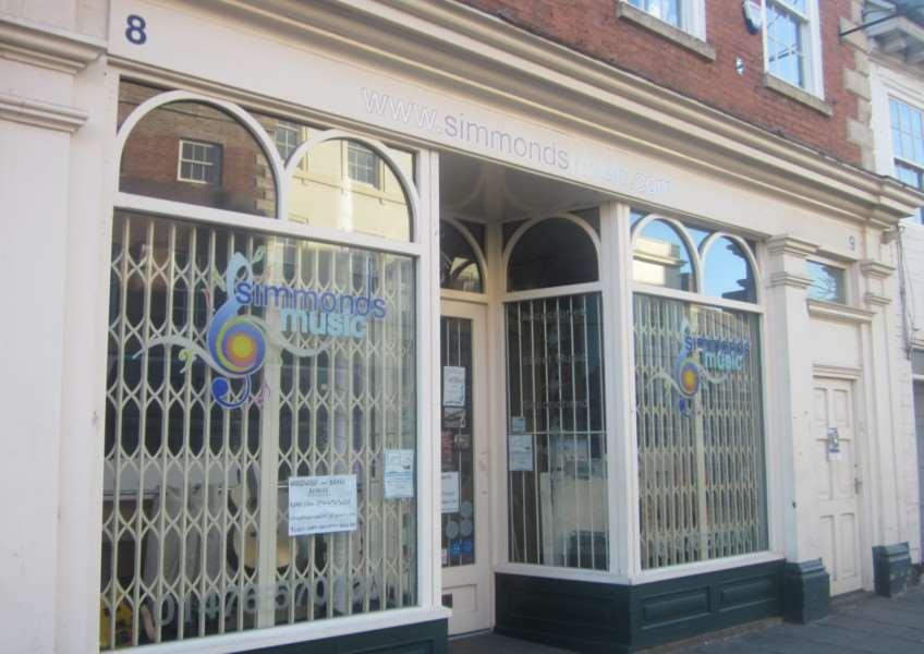 Simmonds Music has closed in Westgate, Grantham.