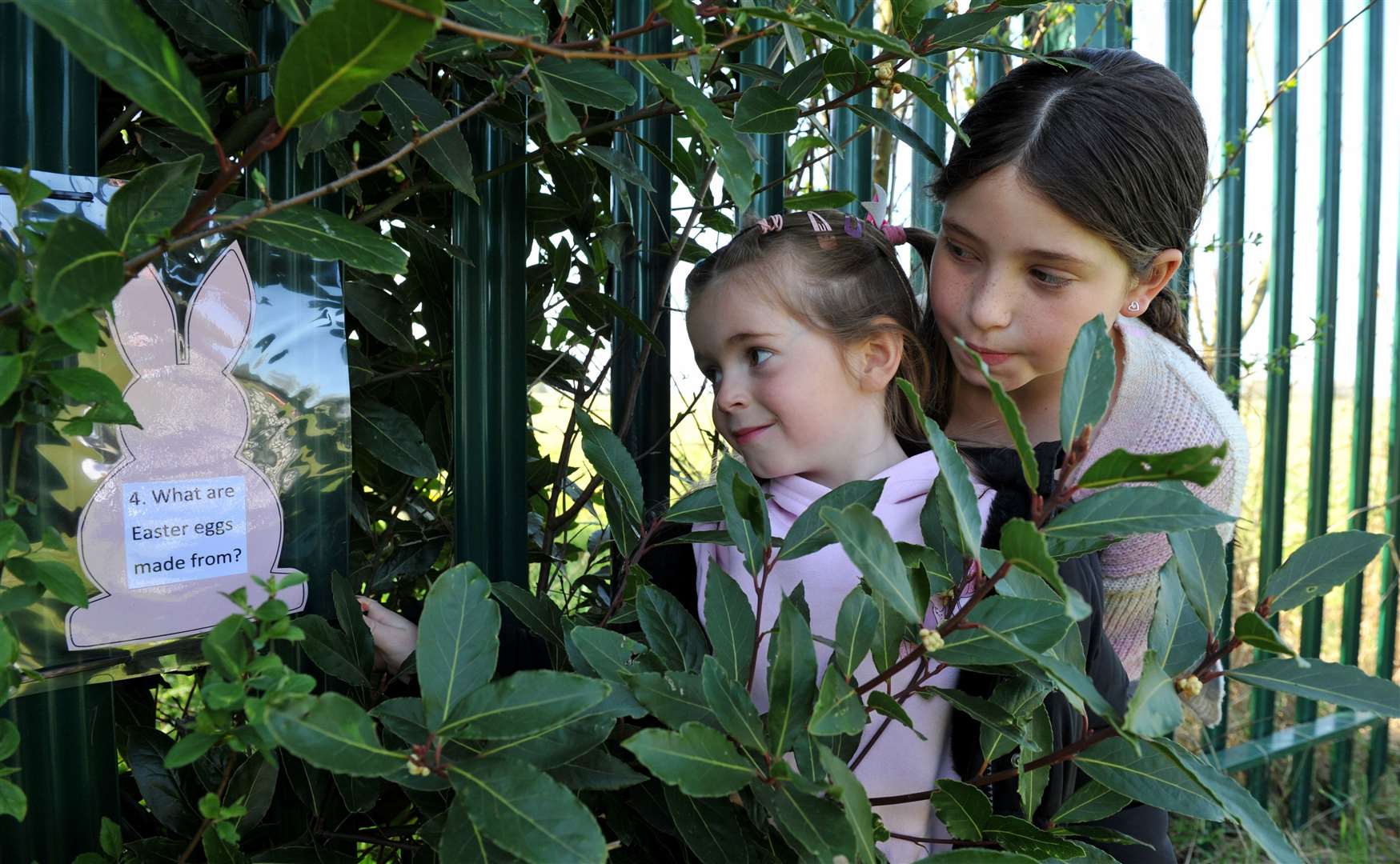 Lacie Dent, 9 and Lilia Dent, 4. PHOTOS:CHRIS LOWNDES