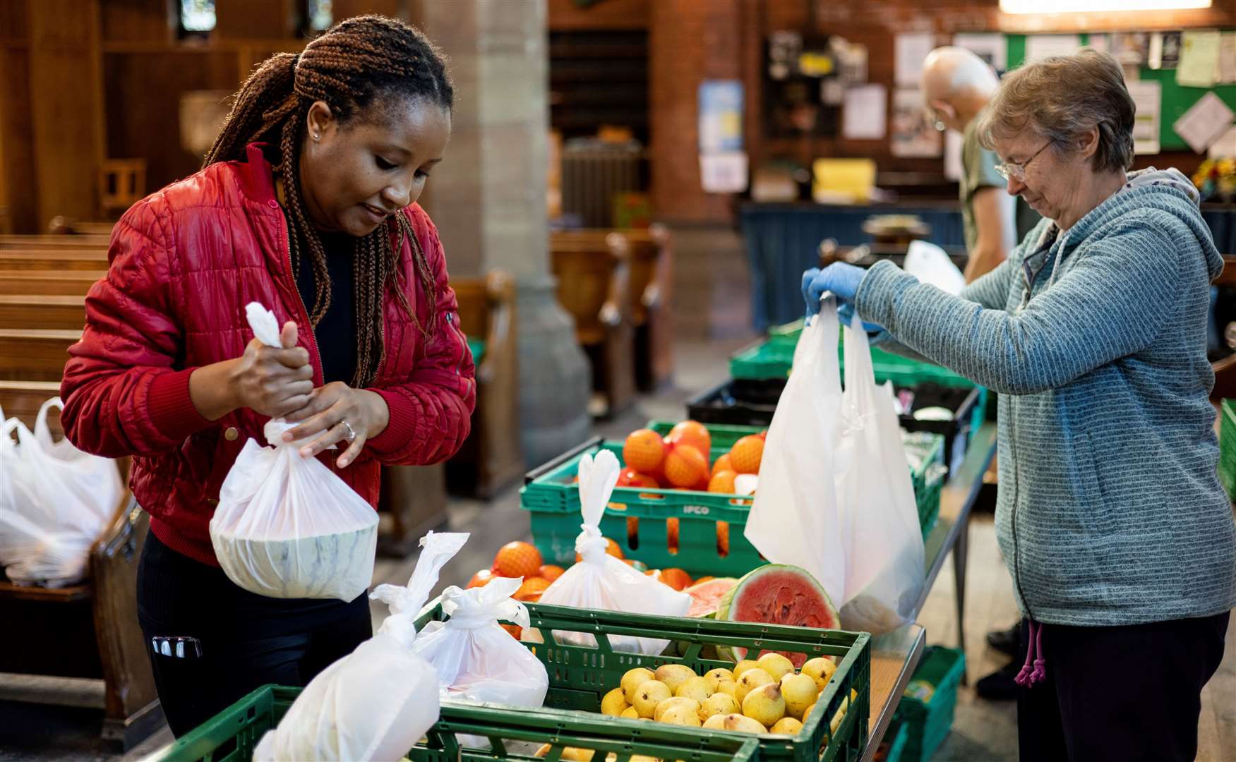 The Bread and Butter Thing offers a grocery shop for £8.50 to members