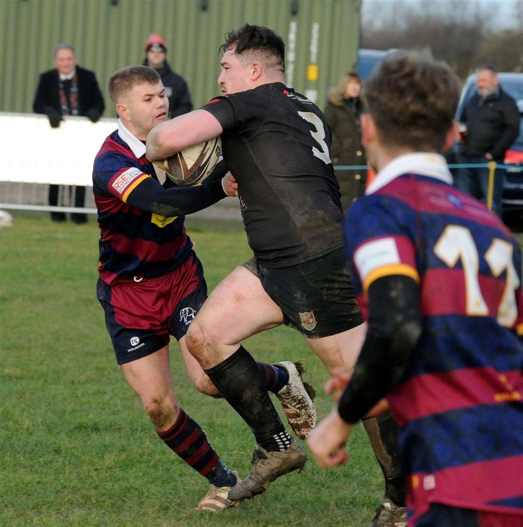 Action from Spalding's home defeat to Daventry. Photo: Chris Lowndes