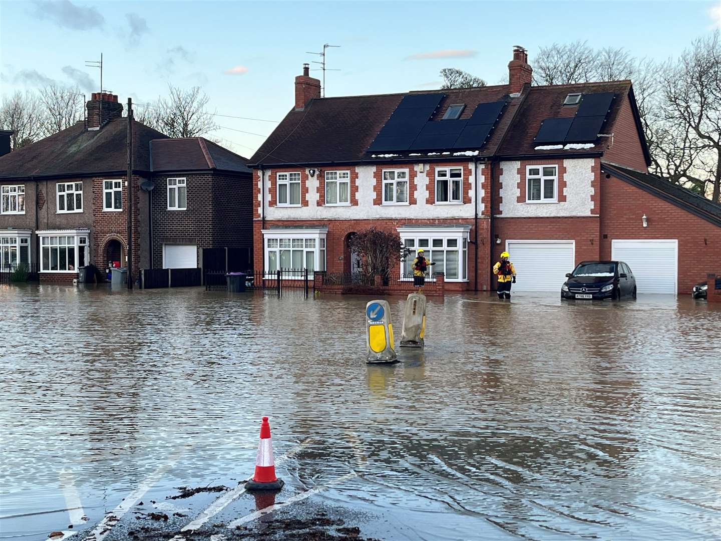 Flooding in Belton Lane. Photo: Lincolnshire Fire and Rescue.