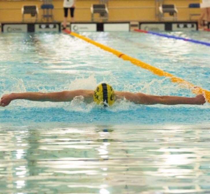Ethan Soppett-Moss swimming the butterfly